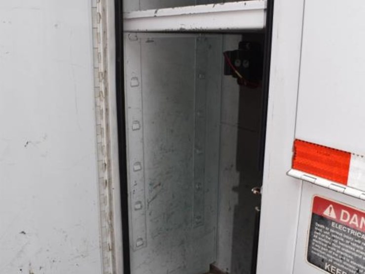 2011-ford-f750-image-19