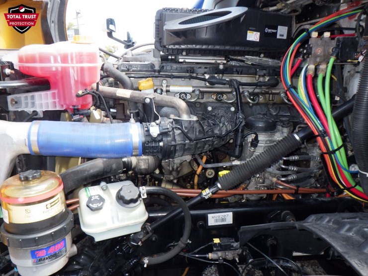 2022-freightliner-cascadia-126-image-22