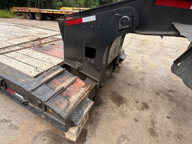 #1500-•-tri-axle-lowboy-trailer-image-18