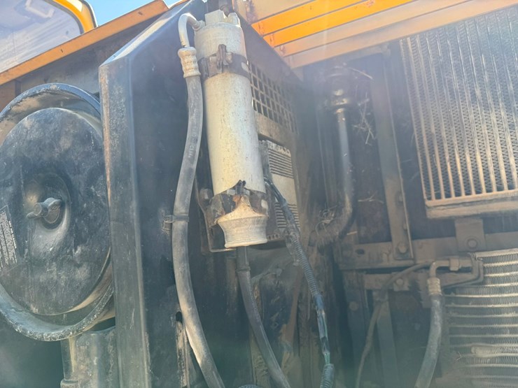 deere-230-lc-image-75