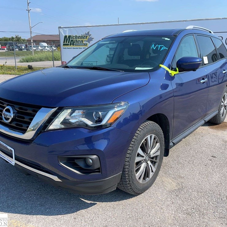 2017 NISSAN PATHFINDER