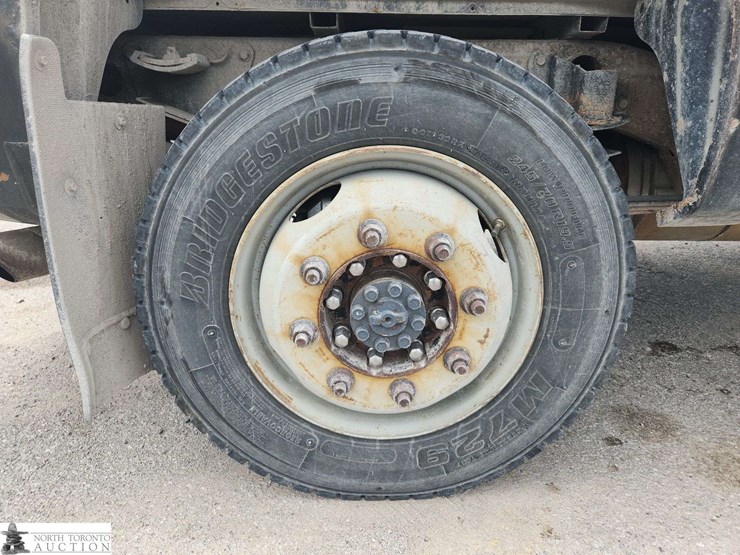 2012-gmc-sierra-3500hd-image-38