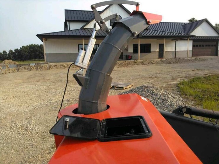 2023-mini-straw-master-smmi-4-bale-chopper-spreader-w/skid-loader-mounting-plate---like-new-image-13