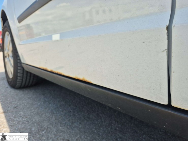 2016-dodge-grand-caravan-sxt-image-21
