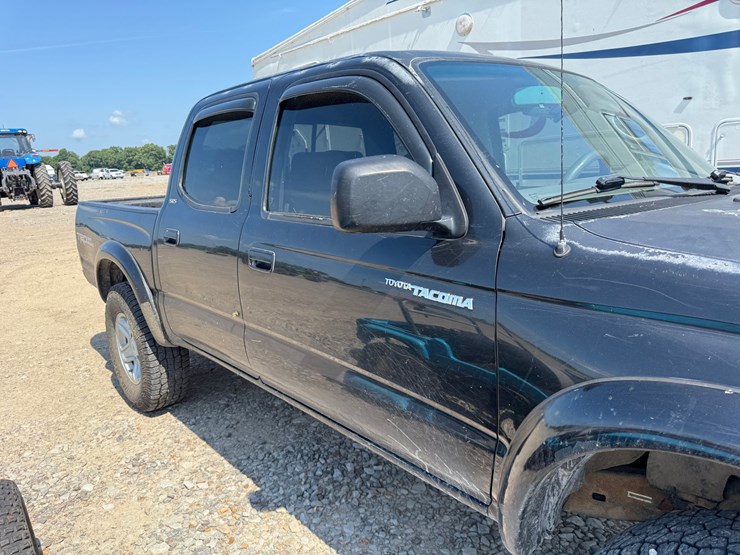 2003-toyota-tacoma-image-23