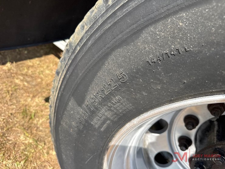 2013-kenworth-t660-image-12