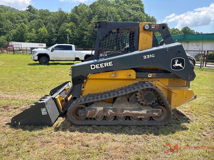 2023-deere-331g-image-5