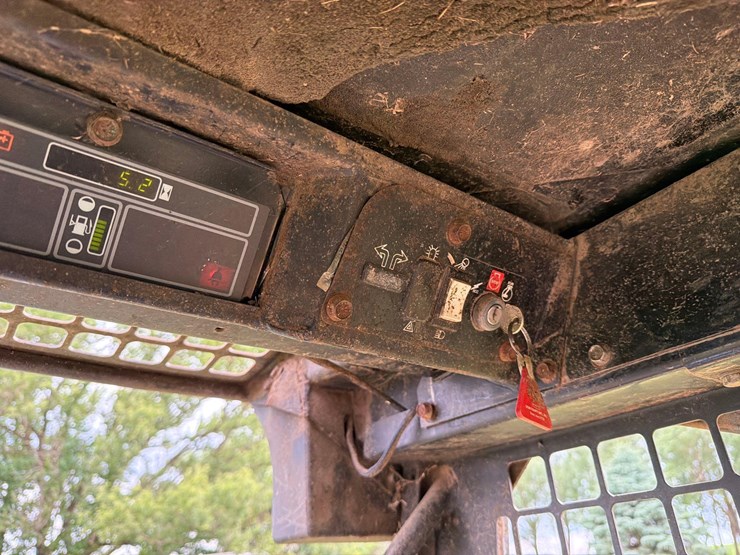 deere-6675-image-36