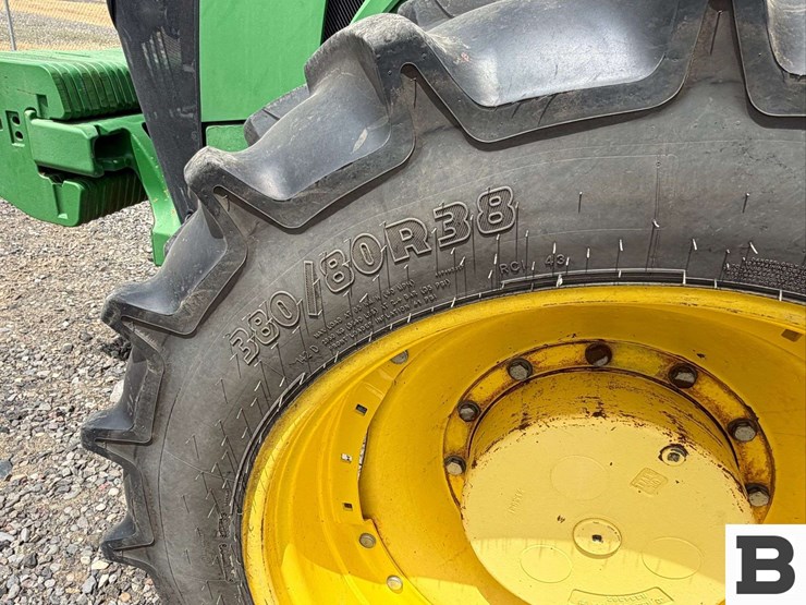 2014-john-deere-8345r-image-18