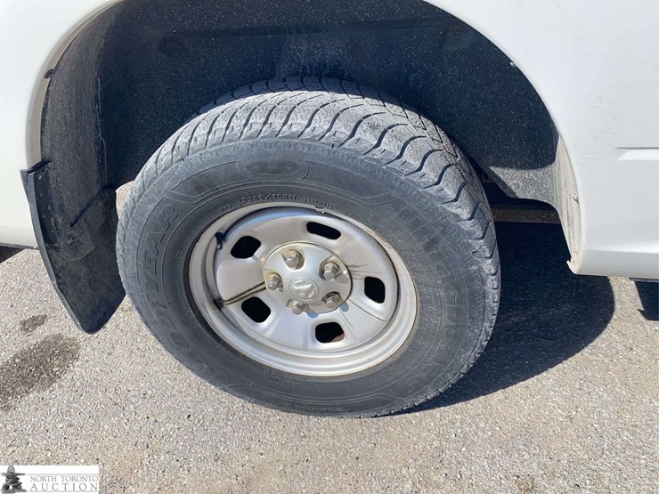 2016-dodge-1500-image-31