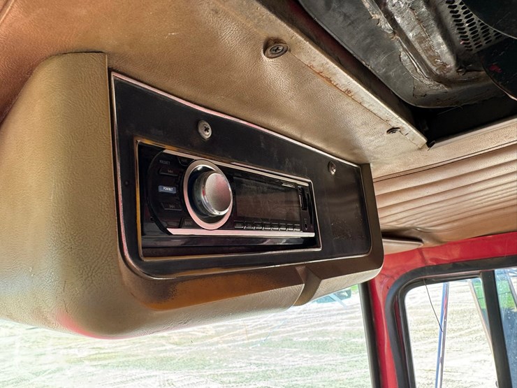 1989-ford-l9000-image-50