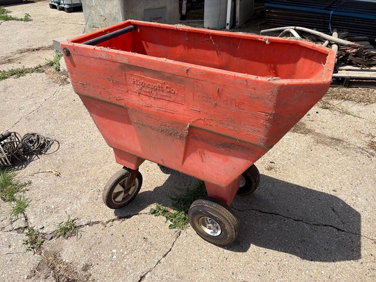highcroft-feed-cart-image-1