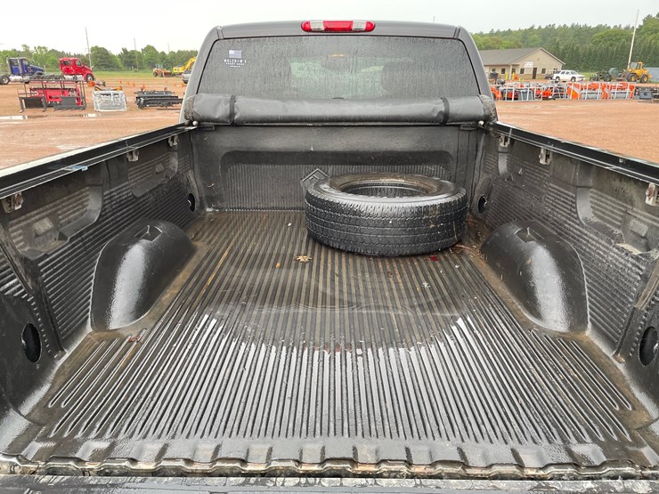 2010-gmc-1500-image-19