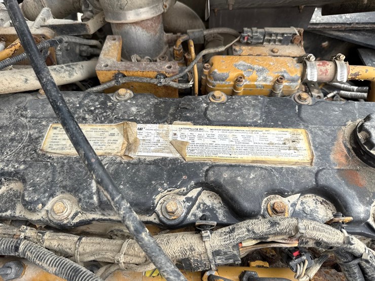 2009-caterpillar-c7-image-14
