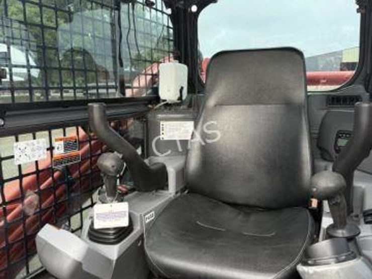 kubota-svl75-2-image-18