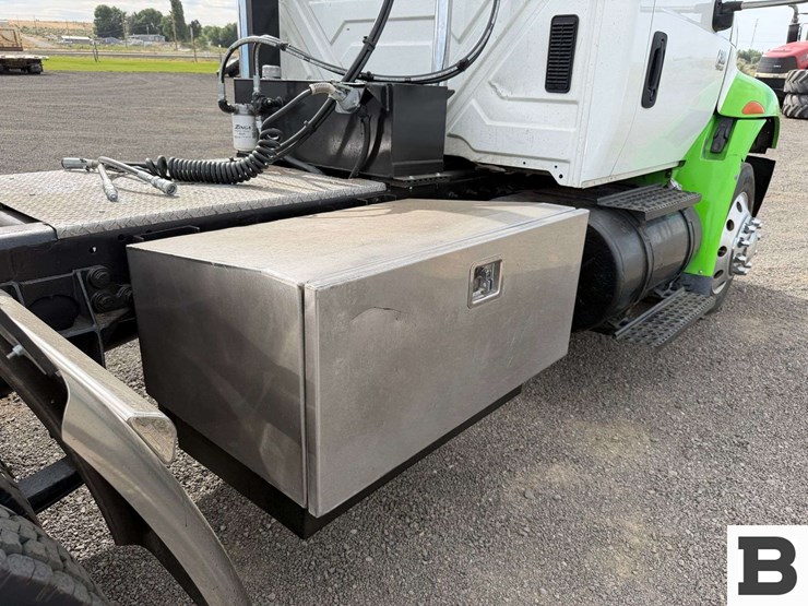 2006-international-durastar-4300-image-26