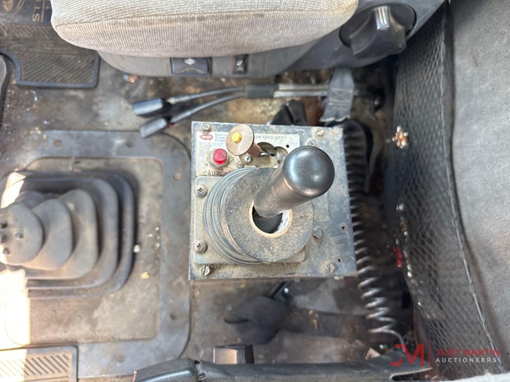 2001-caterpillar-3126-image-22