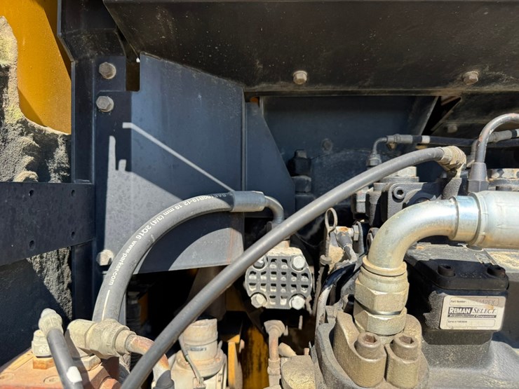 deere-230-lc-image-77