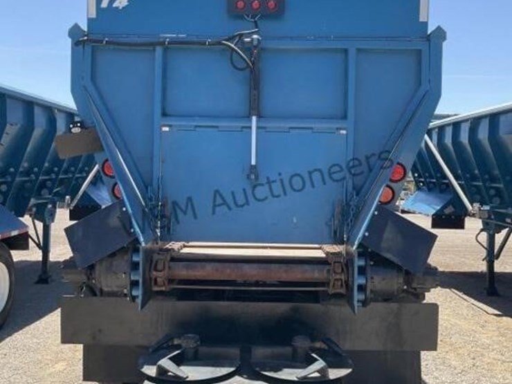 2012-versa-v-bottom-spreader-trailer-image-5