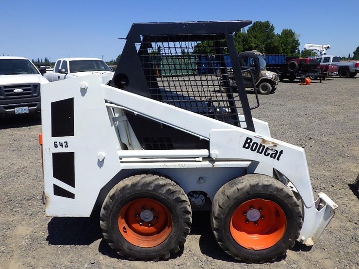 bobcat-643-image-4