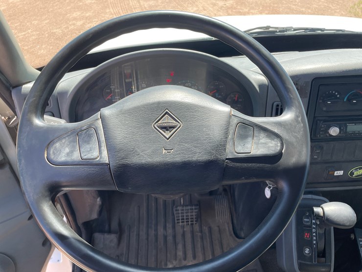 2003-international-durastar-4400-image-14