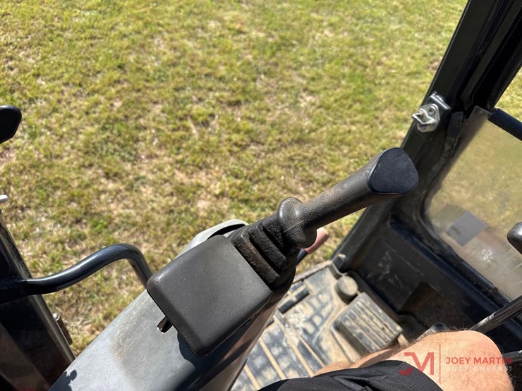 yanmar-vio80-1a-image-27