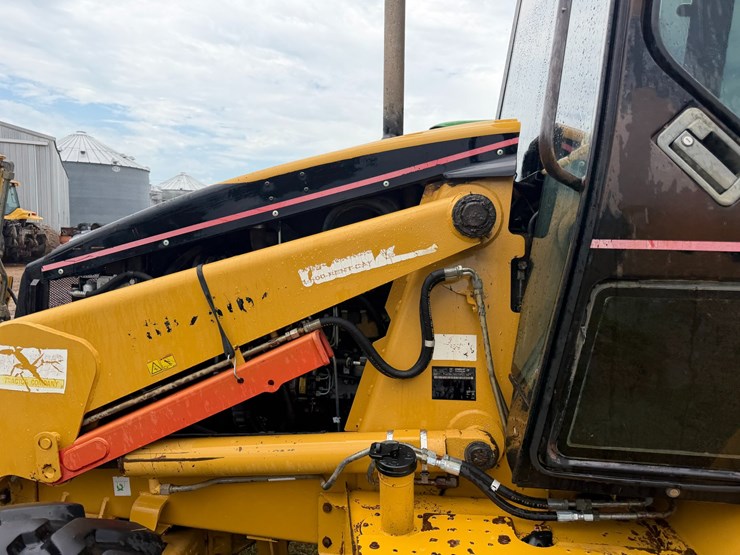 2006-caterpillar-420d-image-52