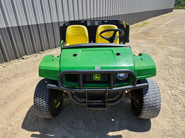 2016-john-deere-gator-image-8