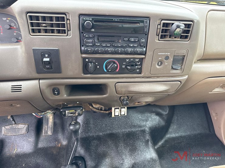 2003-ford-f450-lariat-image-32