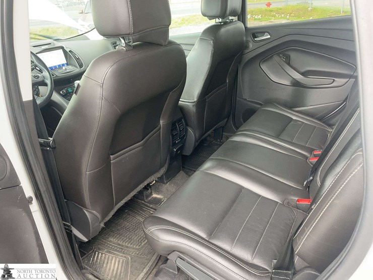2014-ford-escape-image-15