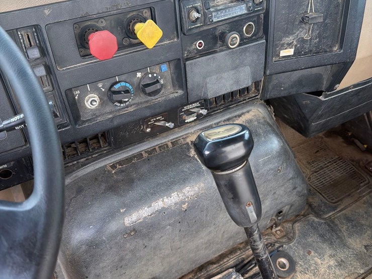 1991-cummins-855-image-38