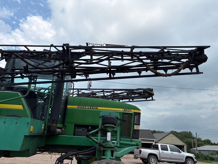 1998-john-deere-4700-image-27
