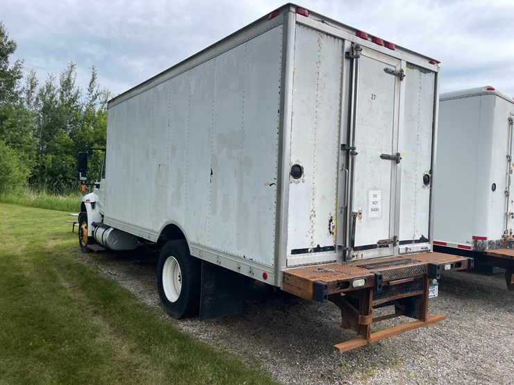 2016-international-durastar-4400-image-2