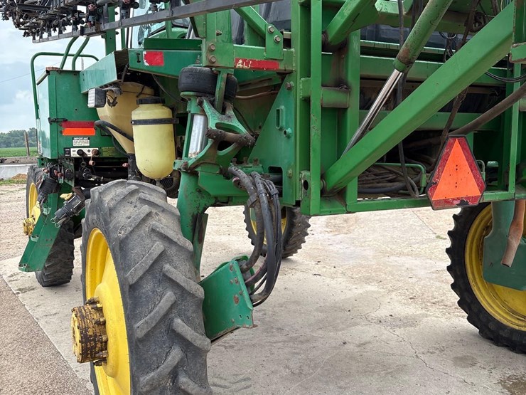 1998-john-deere-4700-image-10