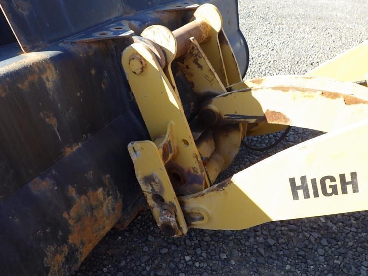 2017-caterpillar-910m-image-16