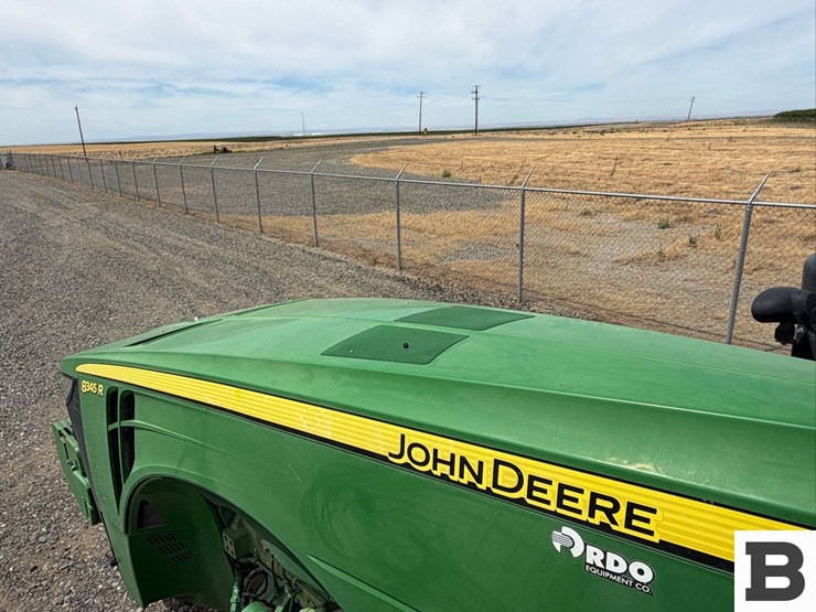 2014-john-deere-8345r-image-52