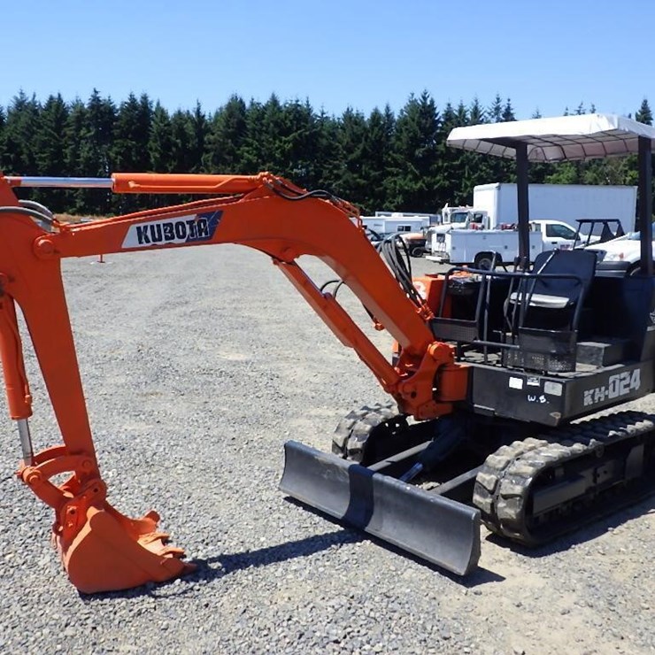 KUBOTA KH024