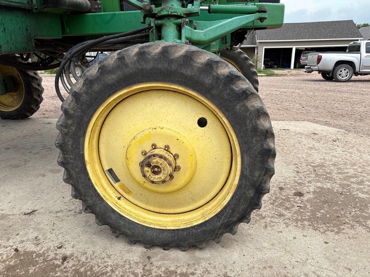 1998-john-deere-4700-image-25