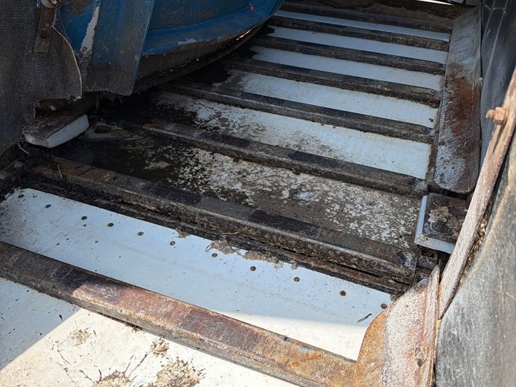 sac-3655-maxi-mixer-feeder-wagon-image-31