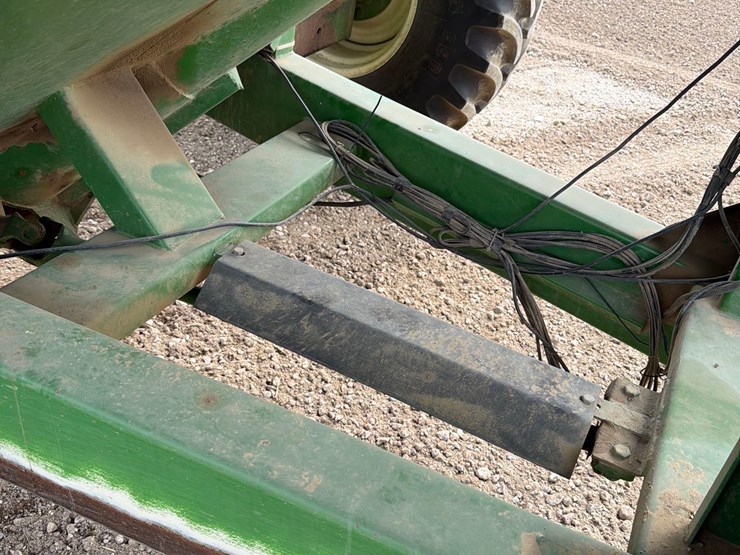 ficklin-cr9600-grain-cart-image-16