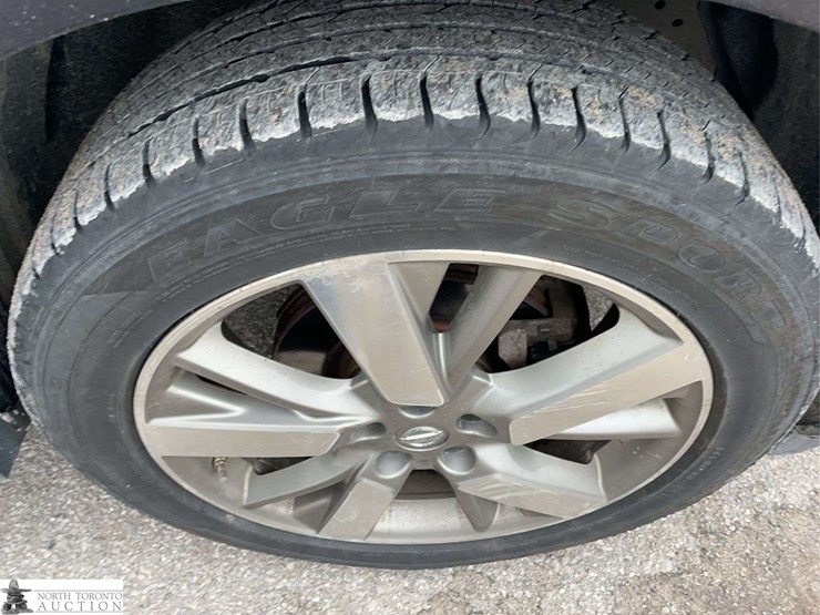 2013-nissan-pathfinder-image-22