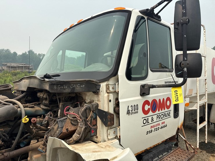 2004-international-durastar-4300-image-23