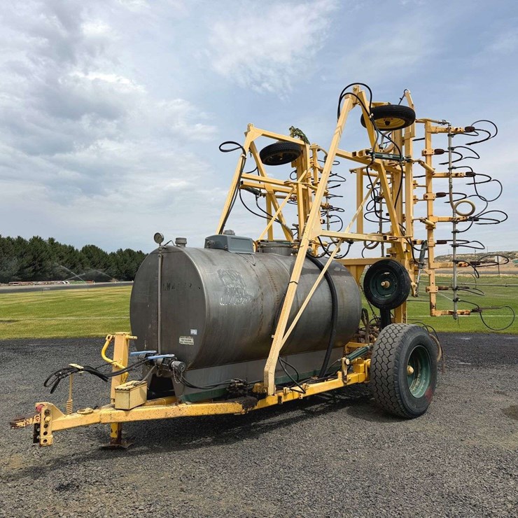Fertilizer Shank Applicator
