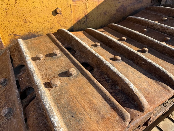 caterpillar-d8h-image-16