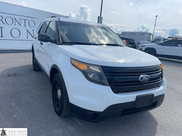 2013-ford-explorer-image-3