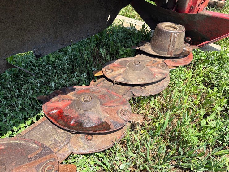 gehl-dm162-7ft-disc-mower-image-17