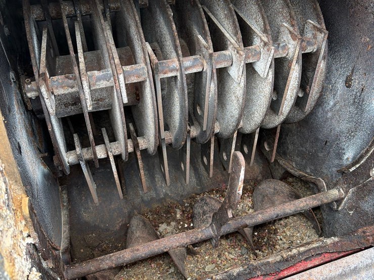 case-ih-1250-image-28
