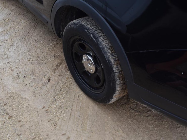 2018-ford-explorer-image-7