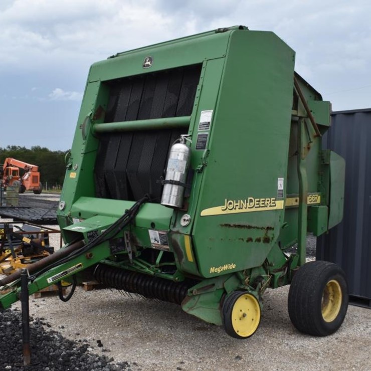 JOHN DEERE 567