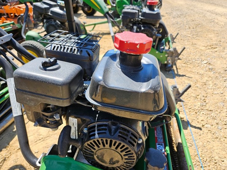 john-deere-180-image-12